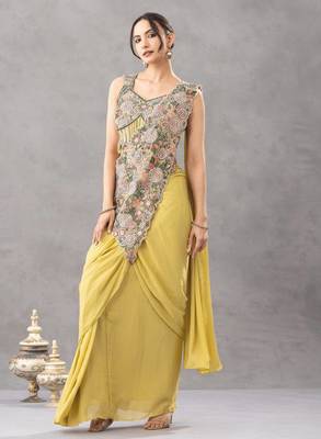 Floral embroidery saree 5
