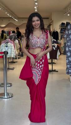 Royal fuchsia embroidered saree with peacock motif blouse 3
