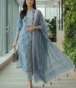 Women Floral Printed Regular Pure Cotton Kurta with Trousers & With Dupatta