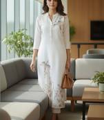 Women Ethnic Motifs Embroidered Regular Thread Work Kurta with Trousers