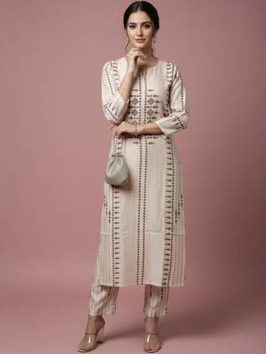 Women Ethnic Motifs Printed Regular Chanderi Silk Kurta with Trousers 2
