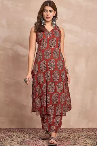 Women Ethnic Motifs Printed Regular Kurta with Palazzos Kurta Sets
