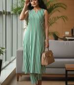 Women Striped Regular Kurta with Trousers