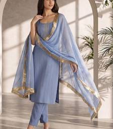 Women Ethnic Motifs Yoke Design Regular Thread Work Silk Crepe Kurta with Trousers & With Dupatta