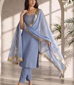 Women Ethnic Motifs Yoke Design Regular Thread Work Silk Crepe Kurta with Trousers & With Dupatta