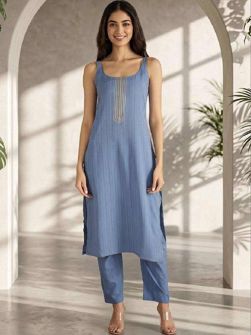 Women Ethnic Motifs Yoke Design Regular Thread Work Silk Crepe Kurta with Trousers & With Dupatta