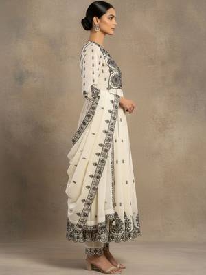 Women Ethnic Motifs Embroidered Panelled Thread Work Pure Cotton Kurta with Trousers & With Dupatta 6