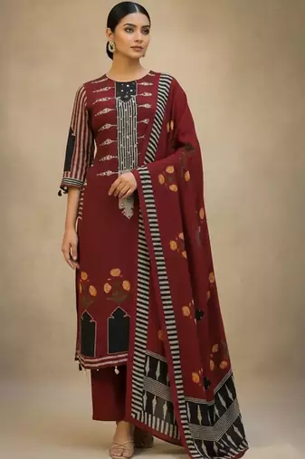 Women Ethnic Motifs Printed Regular Kurta with Trousers & With Dupatta