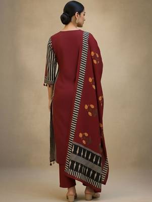 Women Ethnic Motifs Printed Regular Kurta with Trousers & With Dupatta 3