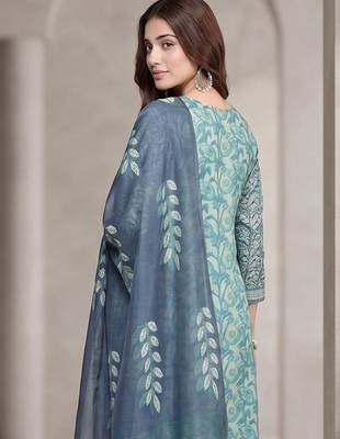 Women Floral Printed Regular Sequinned Kurta with Trousers & With Dupatta 6