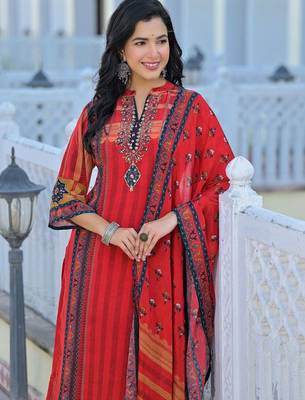 Women Ethnic Motifs Printed Regular Thread Work Kurta with Trousers & With Dupatta 3
