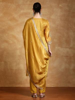 Women Floral Embroidered Kurta with Trousers & Dupatta 5