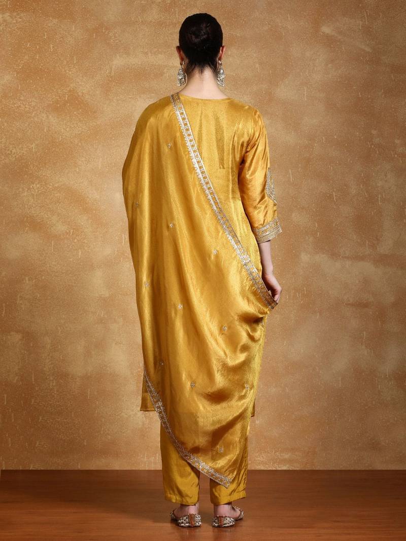 Women Floral Embroidered Kurta with Trousers & Dupatta