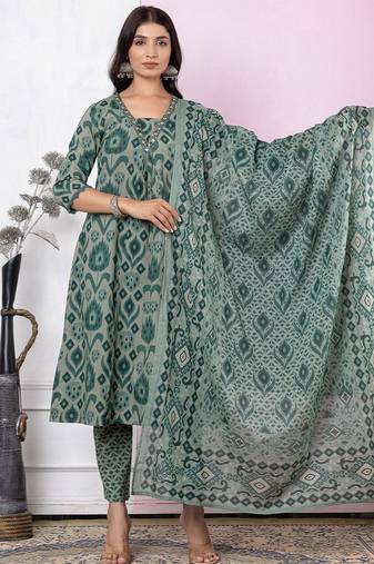Women Printed Regular Thread Work Pure Cotton Kurta with Trousers & With Dupatta