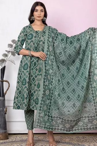 Women Printed Regular Thread Work Pure Cotton Kurta with Trousers & With Dupatta