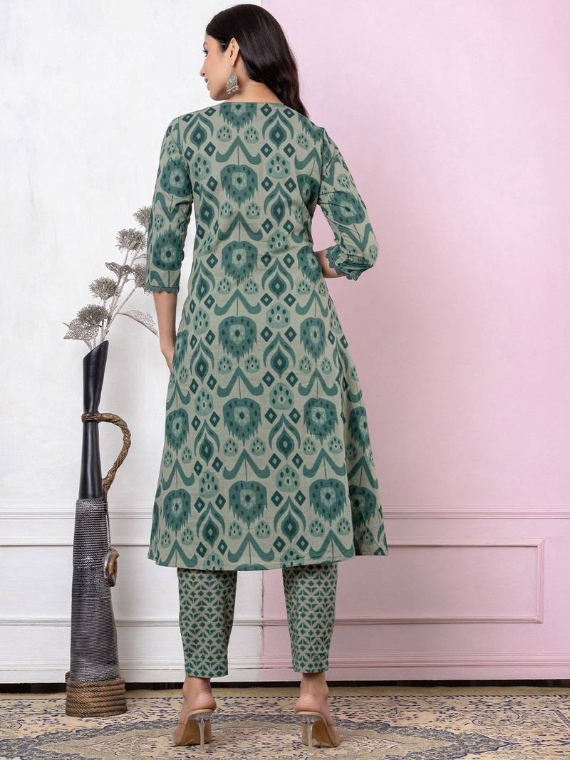 Women Printed Regular Thread Work Pure Cotton Kurta with Trousers & With Dupatta