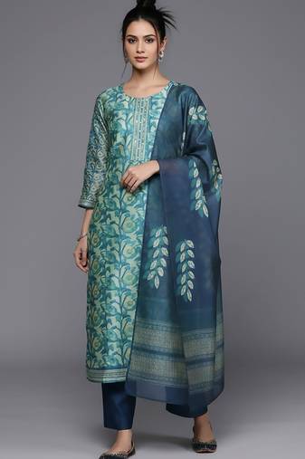 Women Floral Printed Regular Kurta with Trousers & With Dupatta