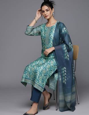 Women Floral Printed Regular Kurta with Trousers & With Dupatta 6
