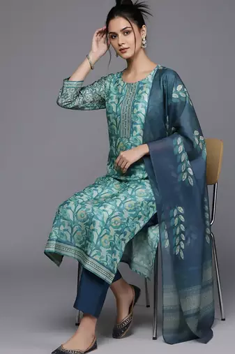 Women Floral Printed Regular Kurta with Trousers & With Dupatta