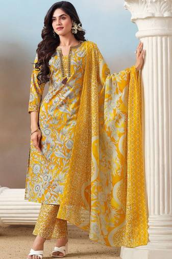 Women Floral Printed Regular Thread Work Kurta with Trousers & With Dupatta