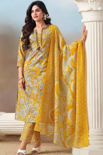 Women Floral Printed Regular Thread Work Kurta with Trousers & With Dupatta