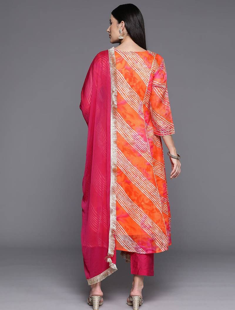 Women Yoke Design Panelled Thread Work Kurta with Trousers & Dupatta