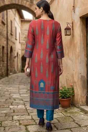 Women Ethnic Motifs Printed Regular Chanderi Silk Kurta with Trousers