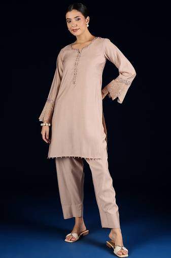 Women Solid Kurti with Trousers
