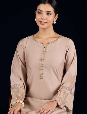 Women Solid Kurti with Trousers 2
