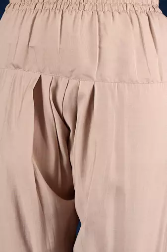 Women Solid Kurti with Trousers