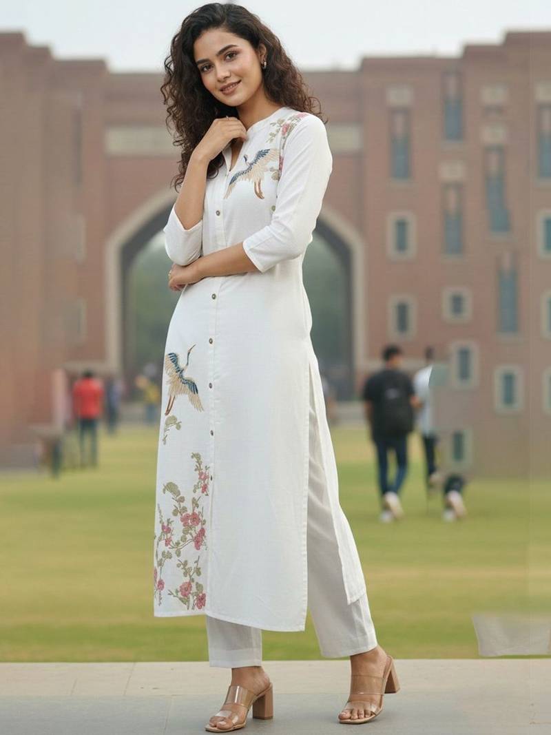 Women Floral Embroidered Regular Thread Work Kurta with Trousers