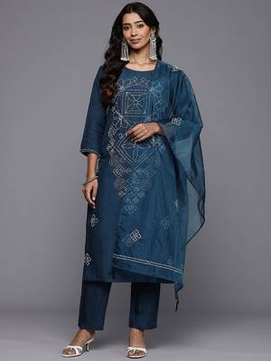 Embroidered Thread Work Chanderi Silk Kurta With Trousers & Dupatta 5