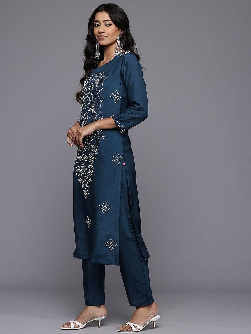 Embroidered Thread Work Chanderi Silk Kurta With Trousers & Dupatta