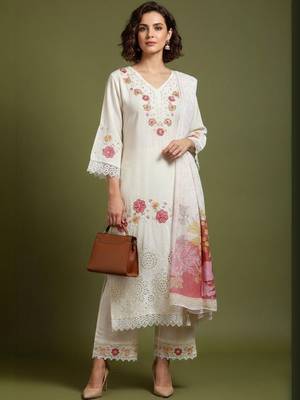 Women Floral Embroidered Regular Thread Work Pure Cotton Kurta with Trousers & With Dupatta 1