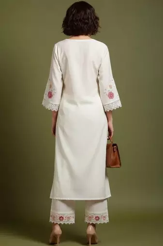 Women Floral Embroidered Regular Thread Work Pure Cotton Kurta with Trousers & With Dupatta