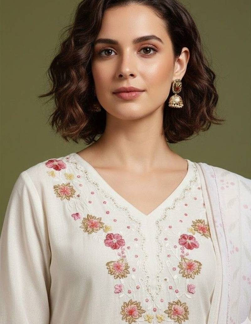 Women Floral Embroidered Regular Thread Work Pure Cotton Kurta with Trousers & With Dupatta