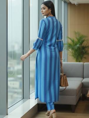 Women Striped Regular Kurta with Trousers 4