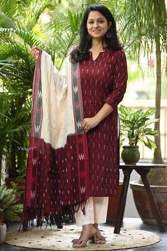 Beautiful maroon pochampally ikkat handloom cotton straight kurta set with dupatta