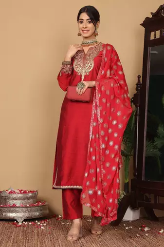 Maroon Paisley Embroidered Regular Sequinned Kurta With Trouser With Dupatta