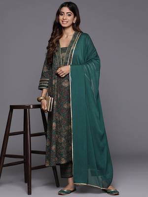 Women Ethnic Motifs Printed Gotta Patti Kurta with Trousers & With Dupatta 7