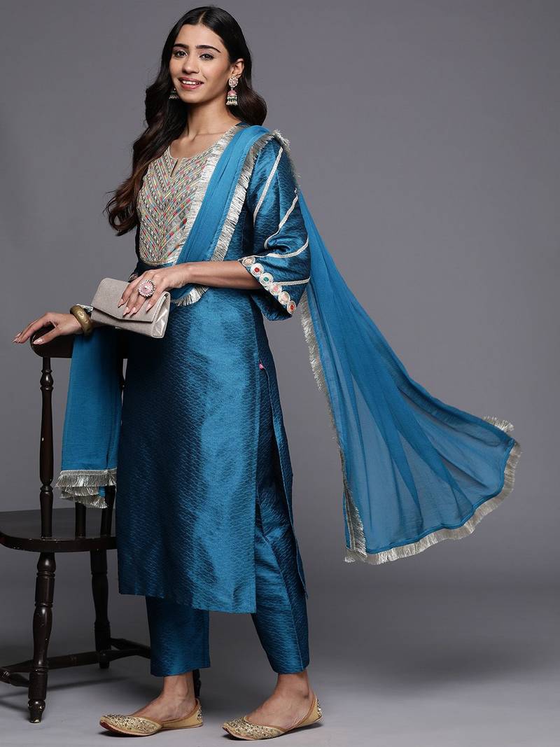 Ethnic Motifs Embroidered Regular Sequinned Kurta with Trousers & Dupatta