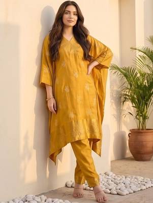 Ethnic Motifs Printed Regular Kurta with Trousers 1