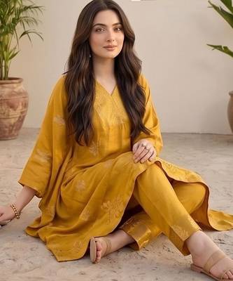 Ethnic Motifs Printed Regular Kurta with Trousers 7
