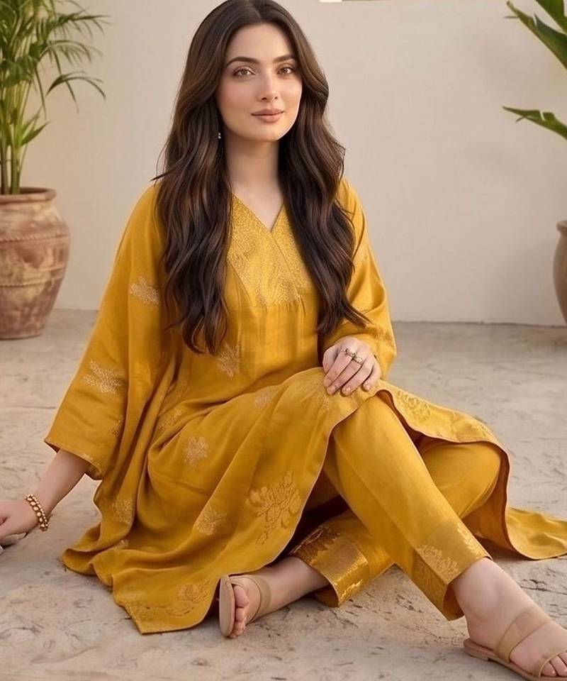 Ethnic Motifs Printed Regular Kurta with Trousers