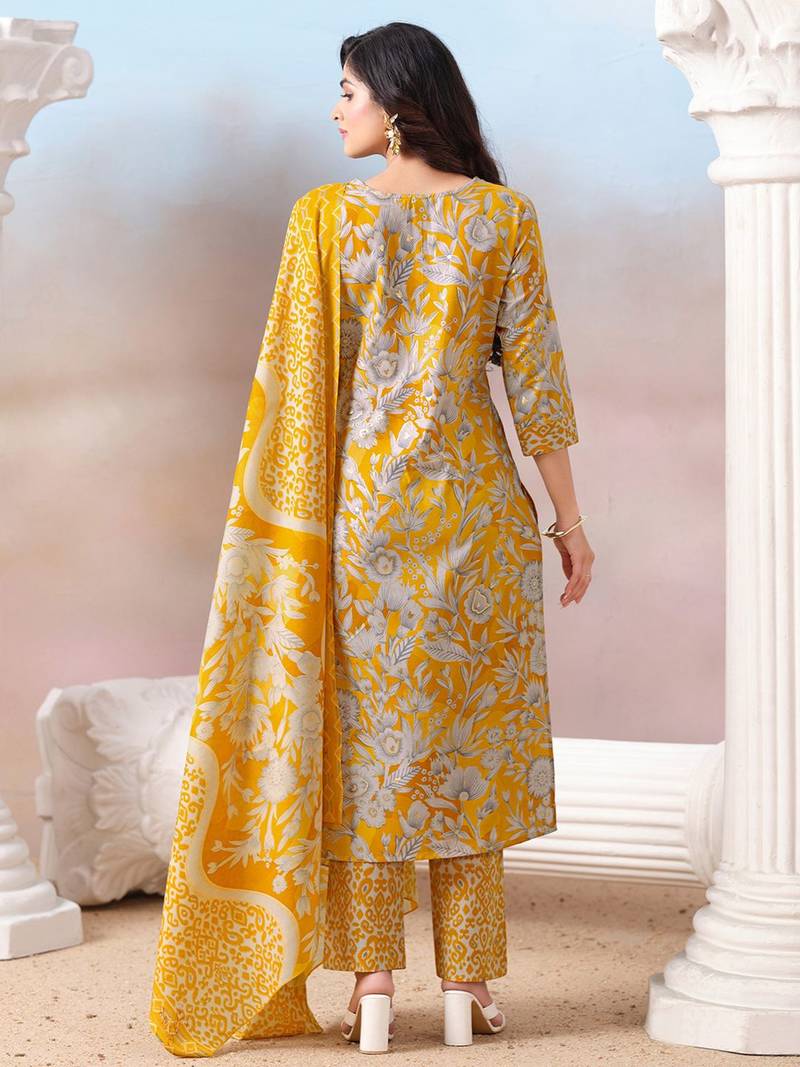 Women Floral Printed Regular Kurta with Trousers & With Dupatta