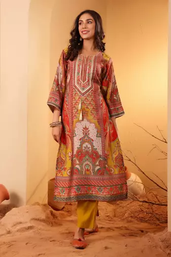 Women Ethnic Motifs Printed Regular Gotta Patti Chanderi Silk Kurta Trousers