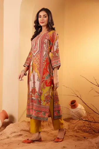 Women Ethnic Motifs Printed Regular Gotta Patti Chanderi Silk Kurta Trousers
