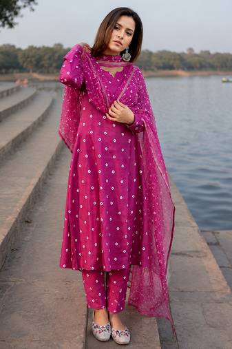 Beautiful rani pink bandhani print cotton straight kurta set