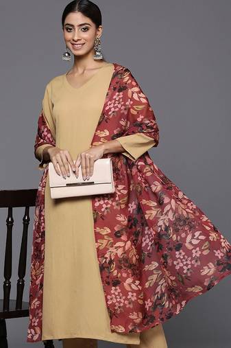 Regular Silk Crepe Kurta with Trousers & Dupatta