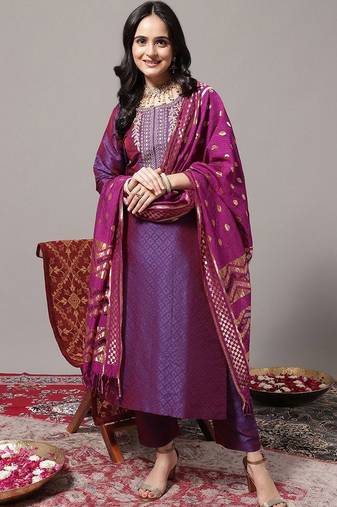 Geometric Woven Design Regular Zari Kurta with Trousers & Dupatta